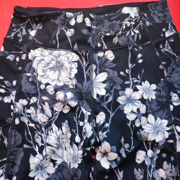 Victoria's Secret white floral design leggings black women's size 14 - Picture 2 of 6